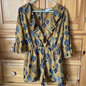 Sexy romper never worn